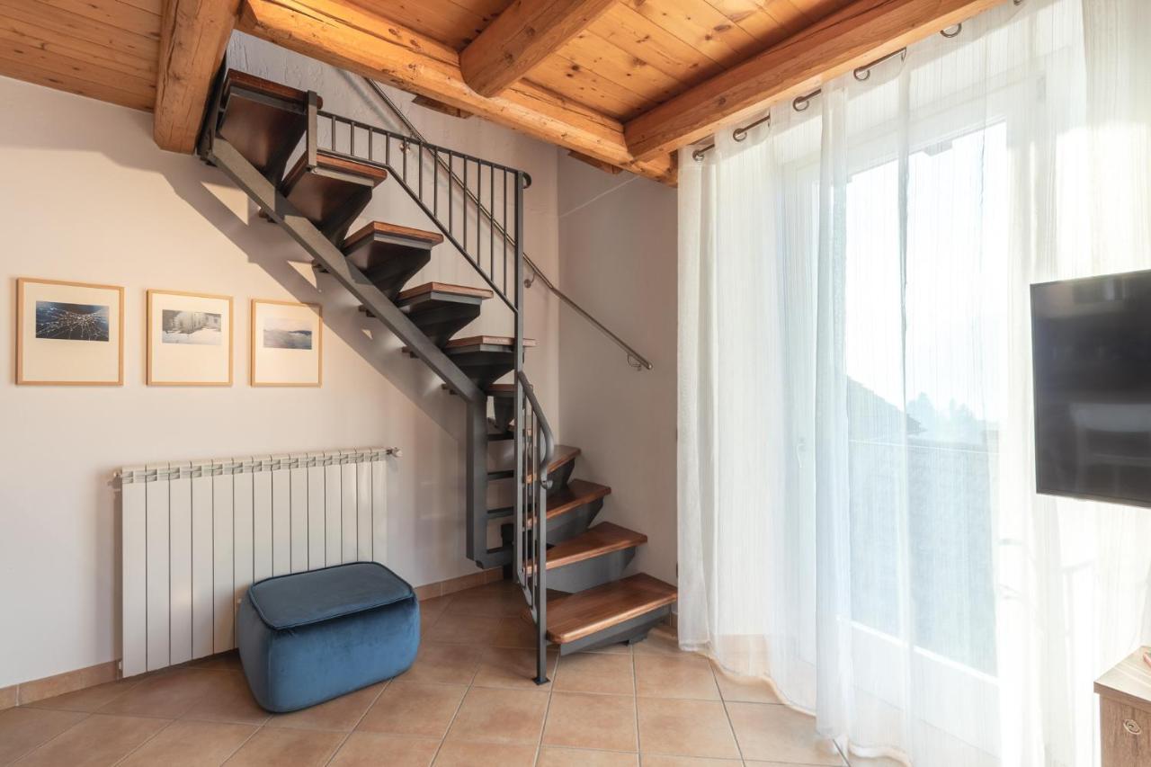 Casa Del Borgo "Aria & Acqua" Sul Lago Maggiore Maccagno Bagian luar foto