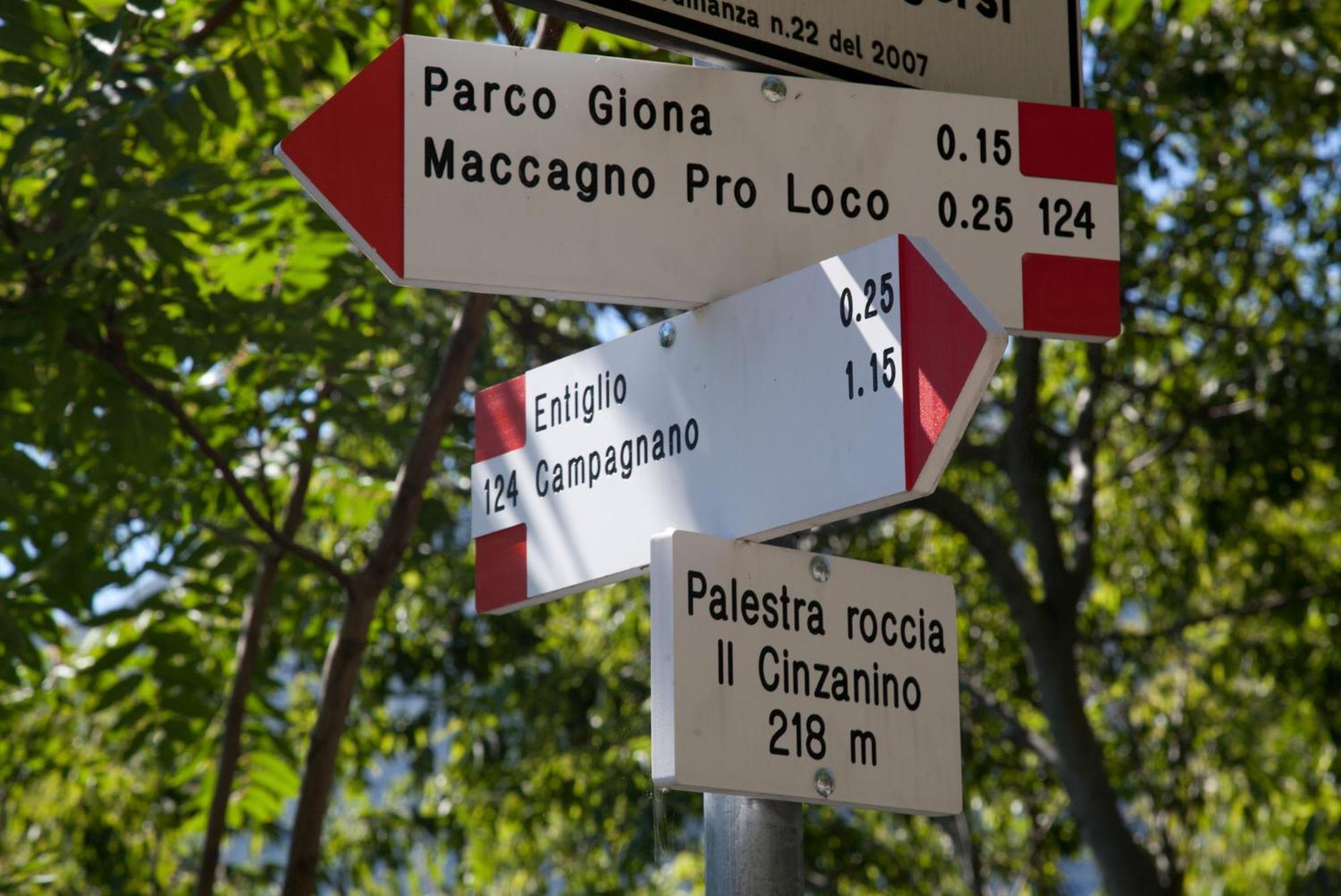 Casa Del Borgo "Aria & Acqua" Sul Lago Maggiore Maccagno Bagian luar foto